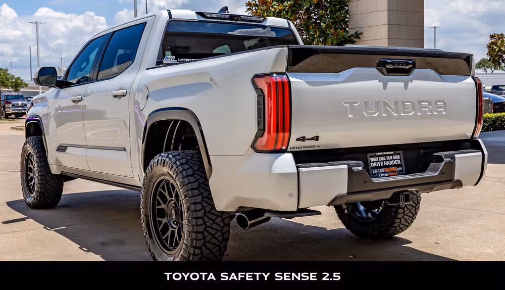 2025 Toyota Tundra Platinum CrewMax Image 7