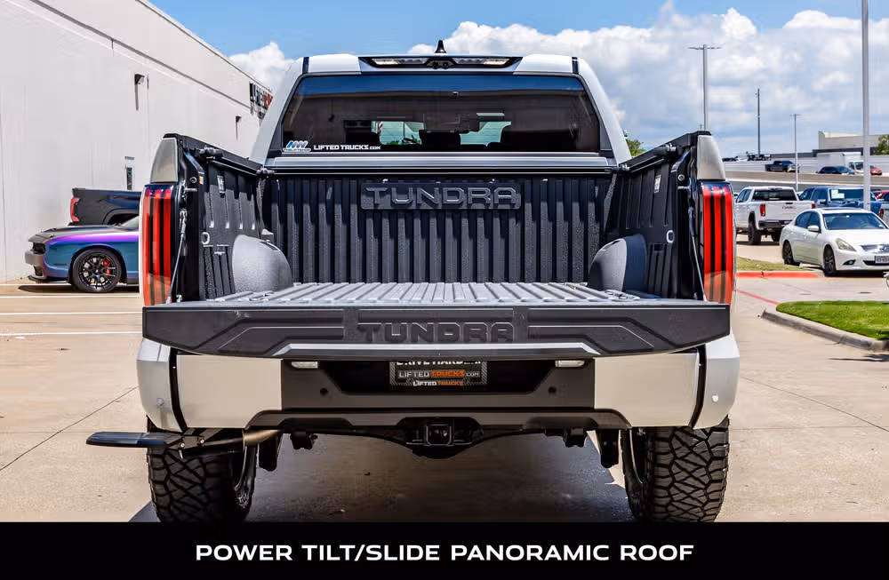 2025 Toyota Tundra Platinum CrewMax Image 9