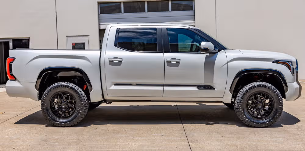 2025 Toyota Tundra Platinum CrewMax Image 11