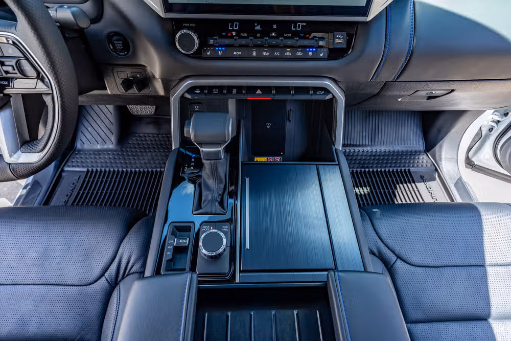 2025 Toyota Tundra Platinum CrewMax Image 29