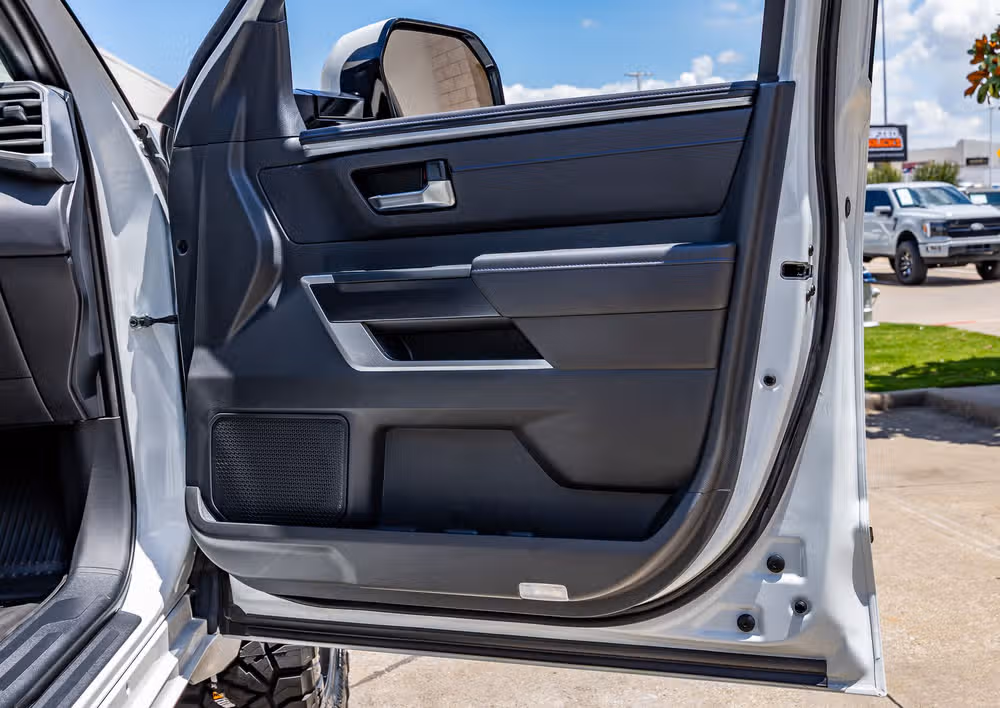 2025 Toyota Tundra Platinum CrewMax Image 39