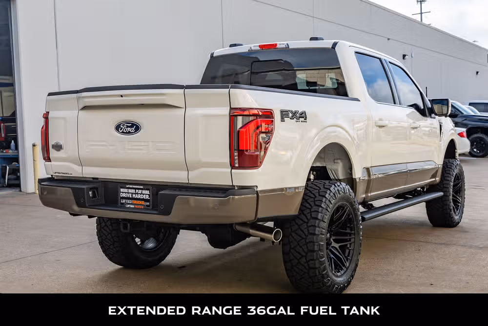2025 Ford F-150 King Ranch SuperCrew Image 10