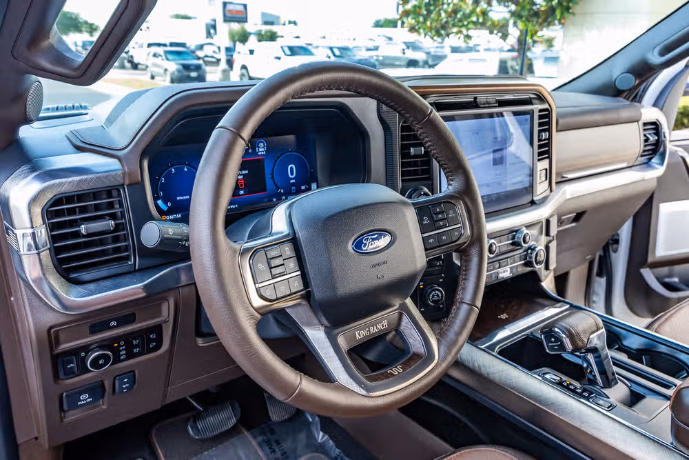 2025 Ford F-150 King Ranch SuperCrew Image 17