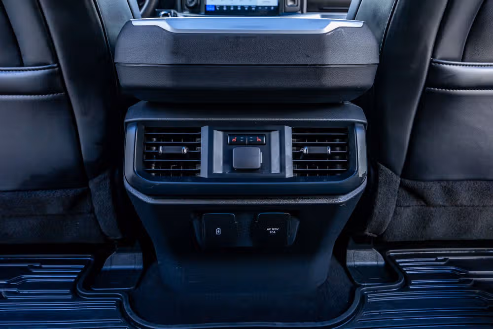 2024 Ford F-150 Raptor SuperCrew Image 34