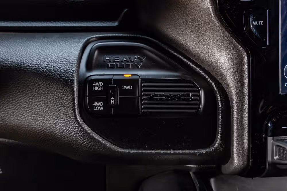 2020 Ram 2500 Laramie Mega Cab Image 23