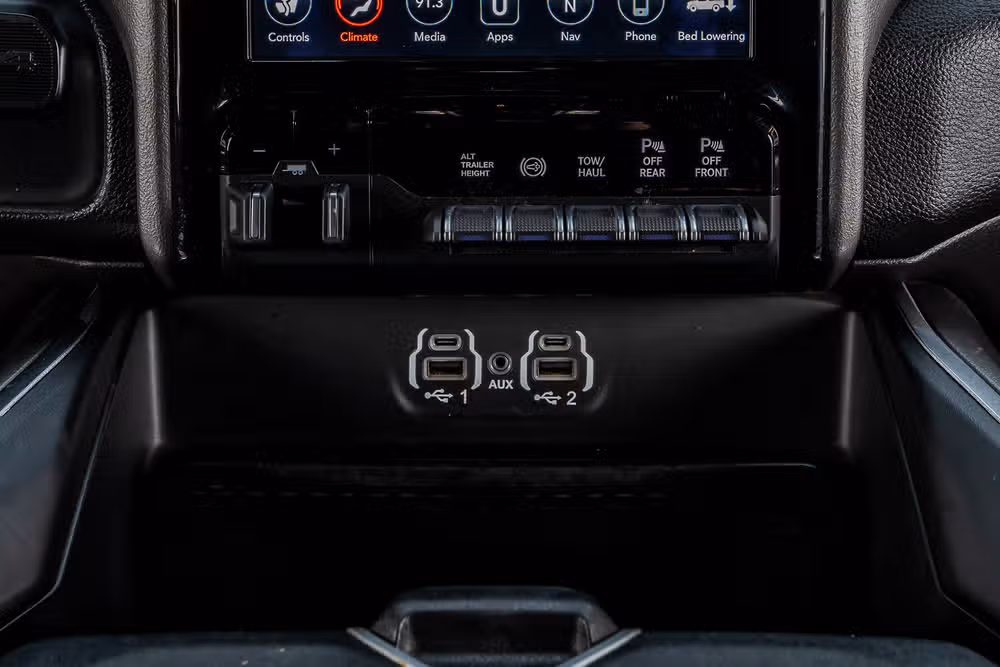 2020 Ram 2500 Laramie Mega Cab Image 27