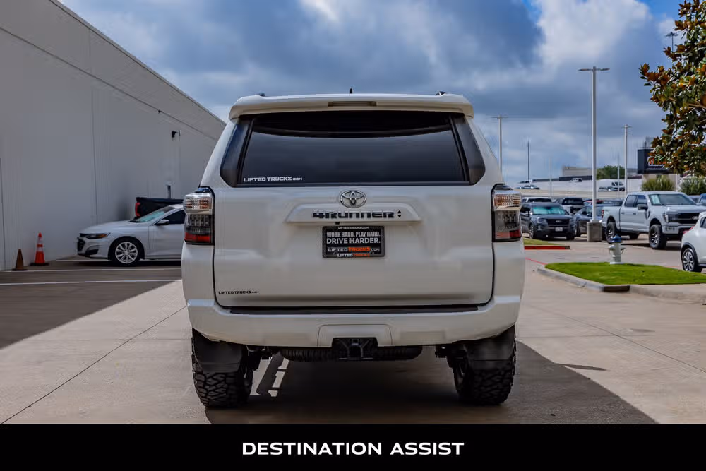 2021 Toyota 4Runner SR5 Premium Image 8