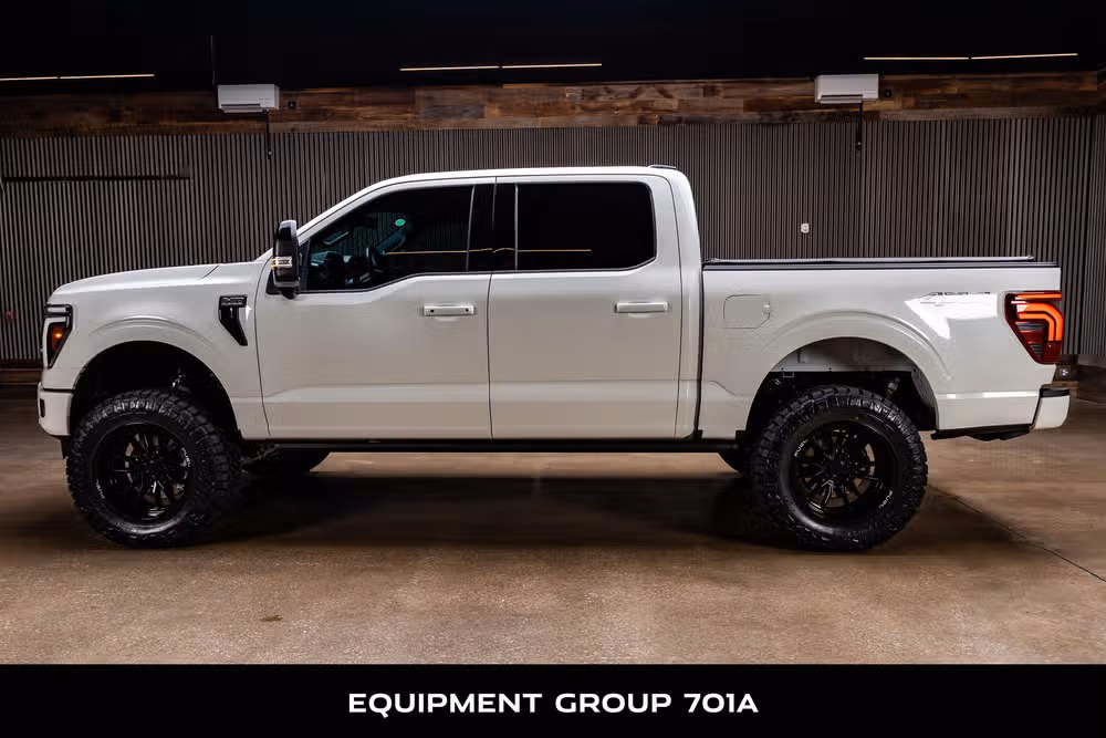 2025 Ford F-150 Platinum SuperCrew Image 6
