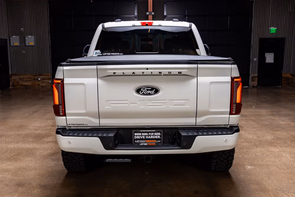 2025 Ford F-150 Platinum SuperCrew Image 8