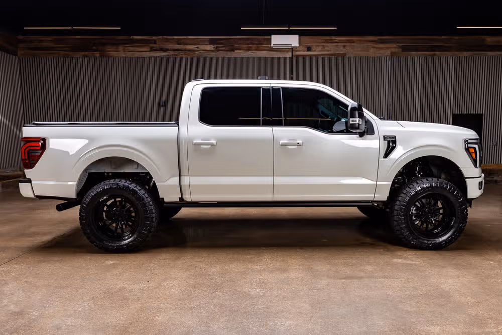 2025 Ford F-150 Platinum SuperCrew Image 11