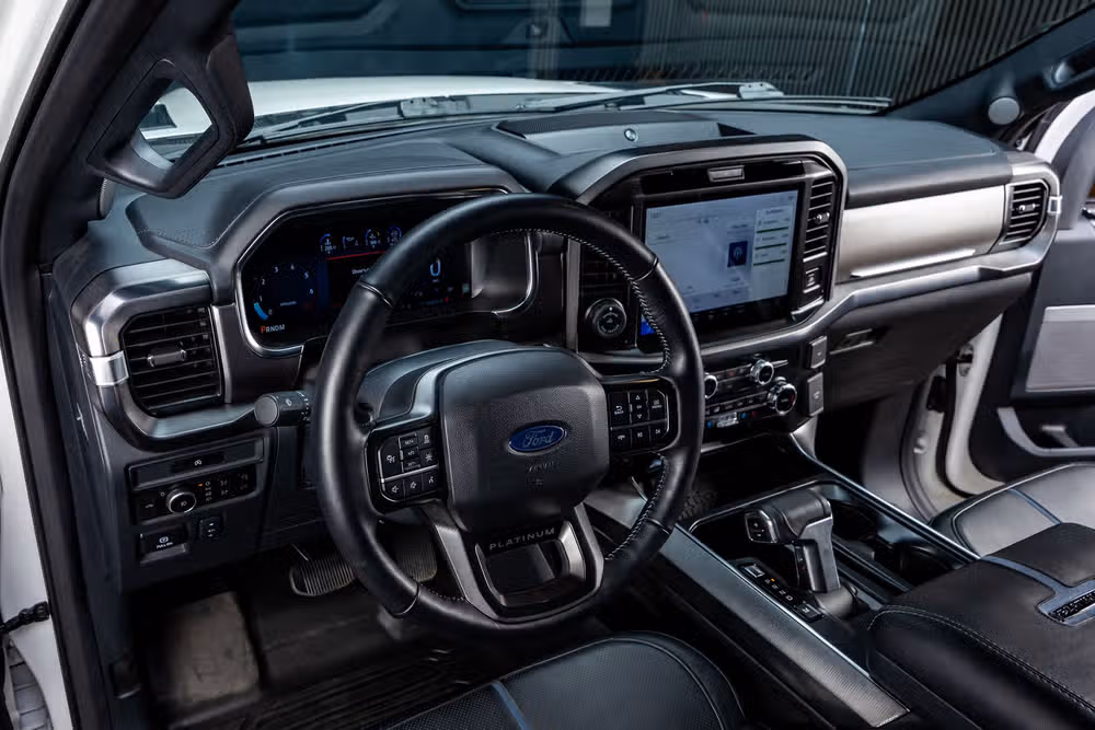 2025 Ford F-150 Platinum SuperCrew Image 17