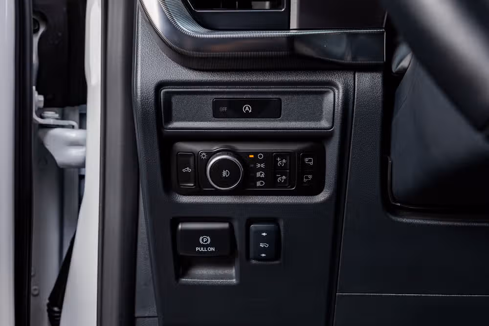 2025 Ford F-150 Platinum SuperCrew Image 22