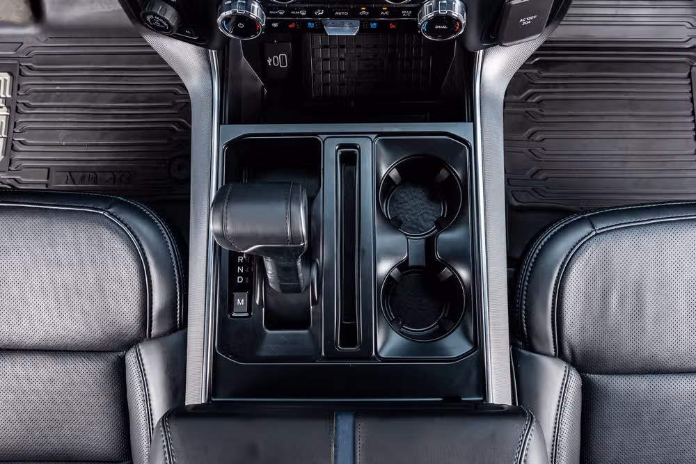 2025 Ford F-150 Platinum SuperCrew Image 28