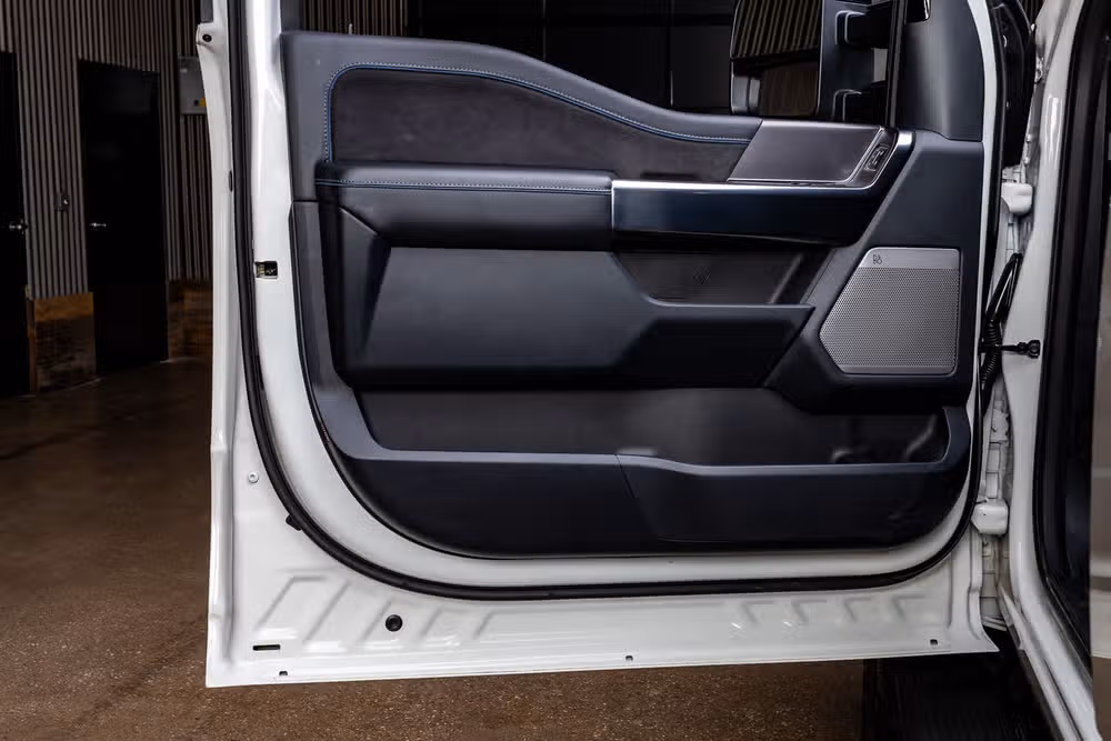 2025 Ford F-150 Platinum SuperCrew Image 36