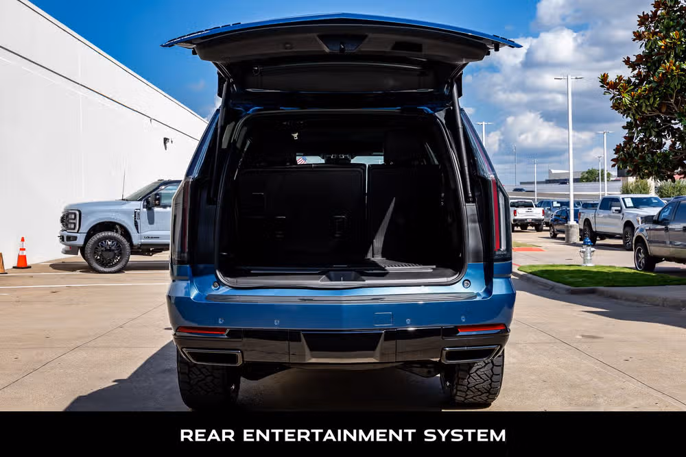 2025 Cadillac Escalade Sport Platinum Image 9