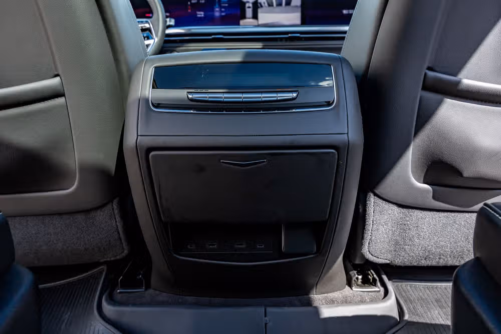 2025 Cadillac Escalade Sport Platinum Image 35