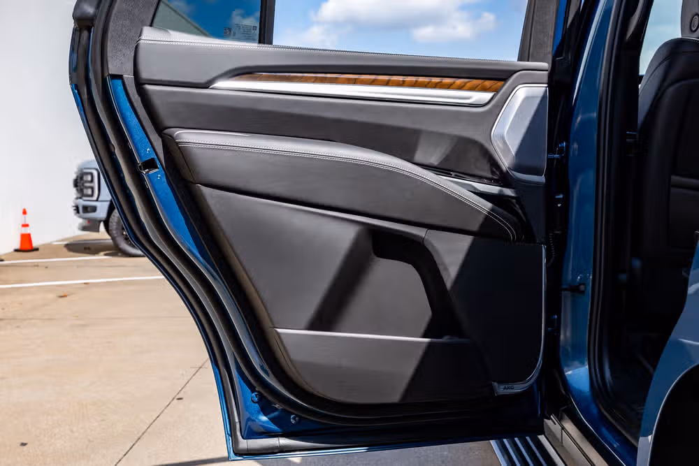 2025 Cadillac Escalade Sport Platinum Image 42