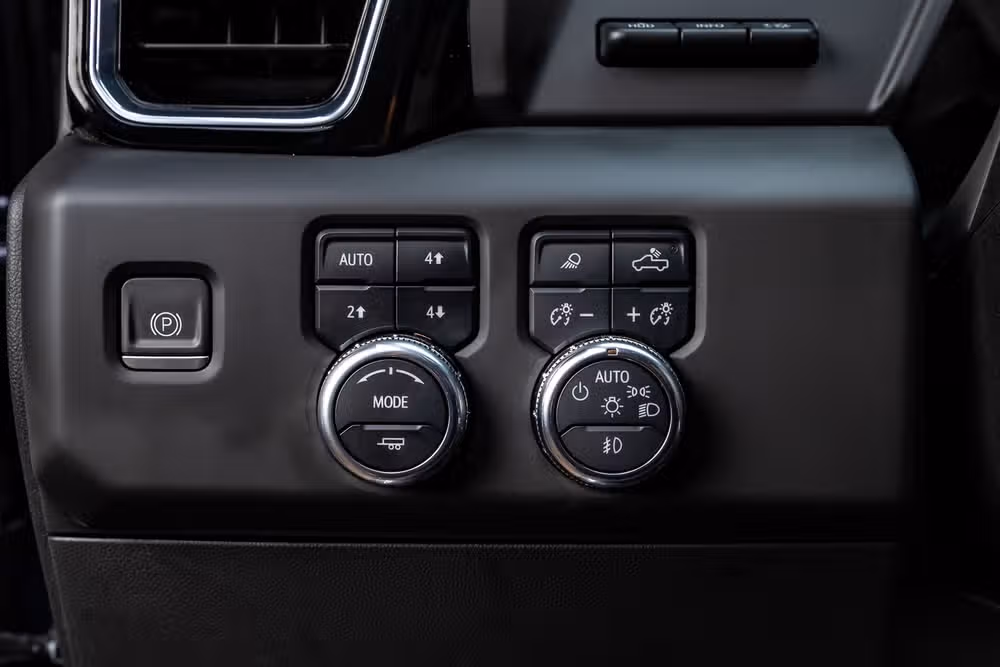 2024 GMC Sierra 2500HD Denali Crew Cab Image 22