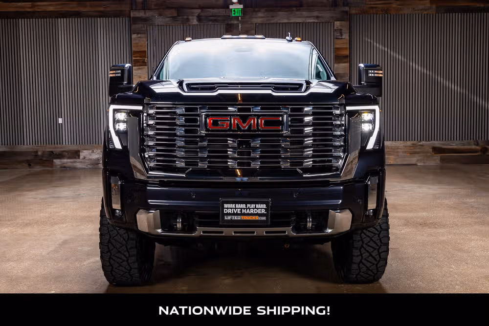 2024 GMC Sierra 2500HD Denali Crew Cab Image 4
