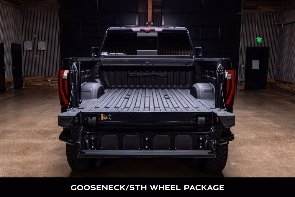 2024 GMC Sierra 2500HD Denali Crew Cab Image 9