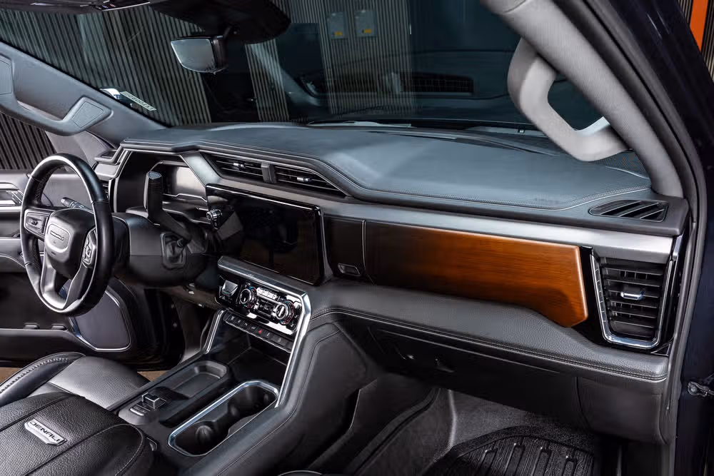2024 GMC Sierra 2500HD Denali Crew Cab Image 18