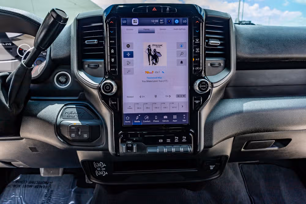 2026 Ram 3500 Tradesman Crew Cab Image 25