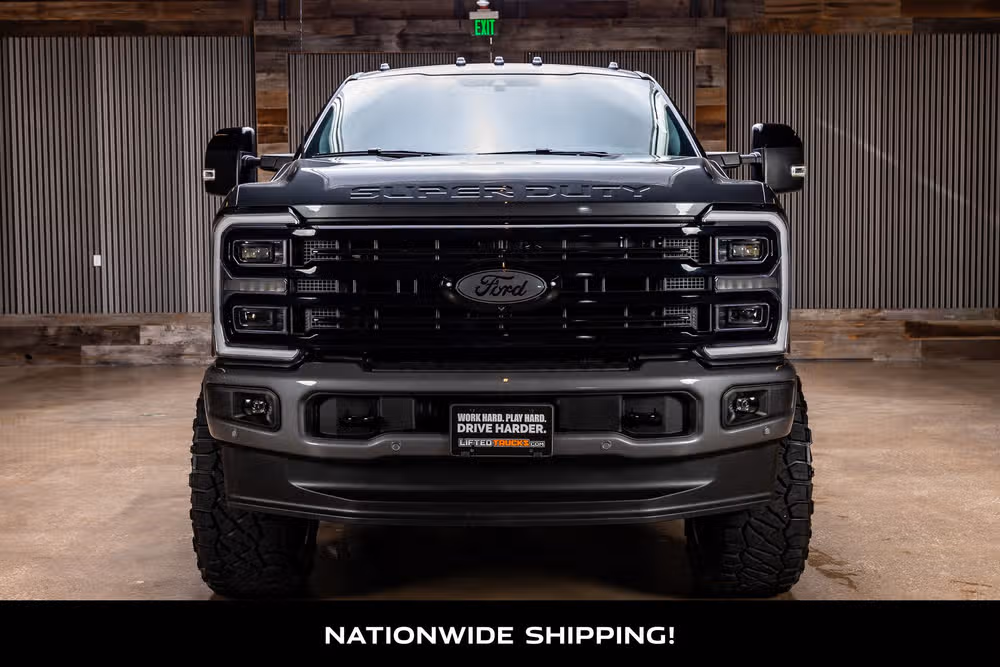 2026 Ford F-250 Super Duty Platinum Crew Cab Image 4