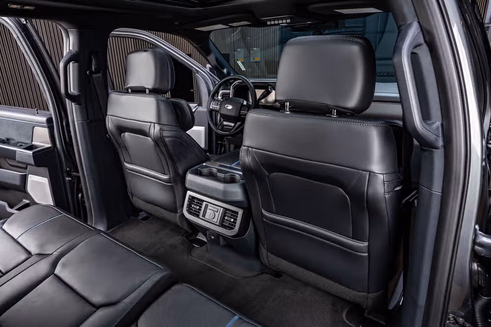 2026 Ford F-250 Super Duty Platinum Crew Cab Image 34