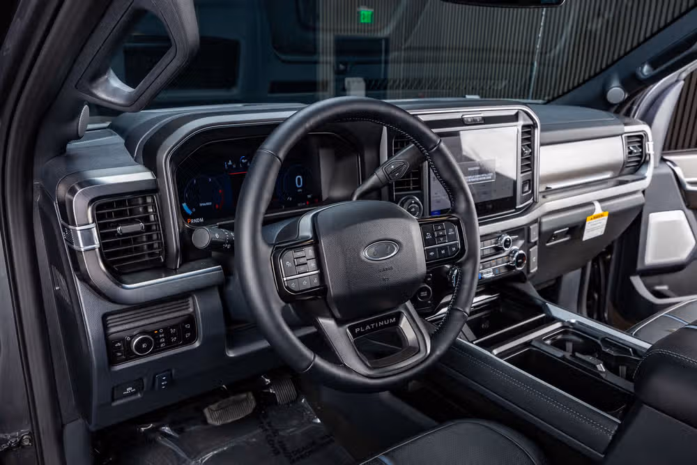2026 Ford F-250 Super Duty Platinum Crew Cab Image 18