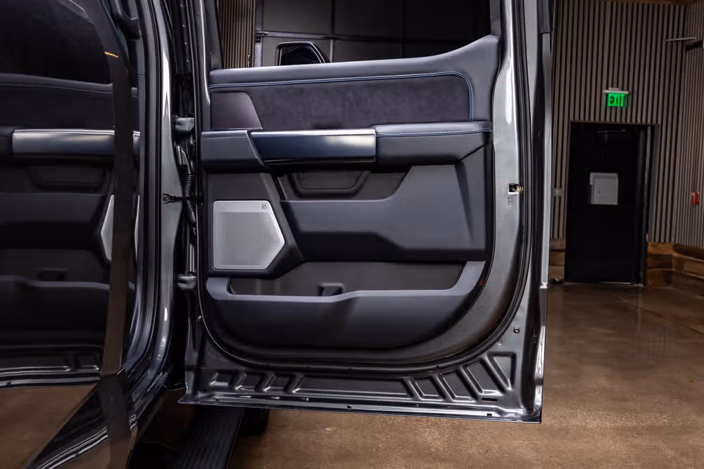 2026 Ford F-250 Super Duty Platinum Crew Cab Image 41