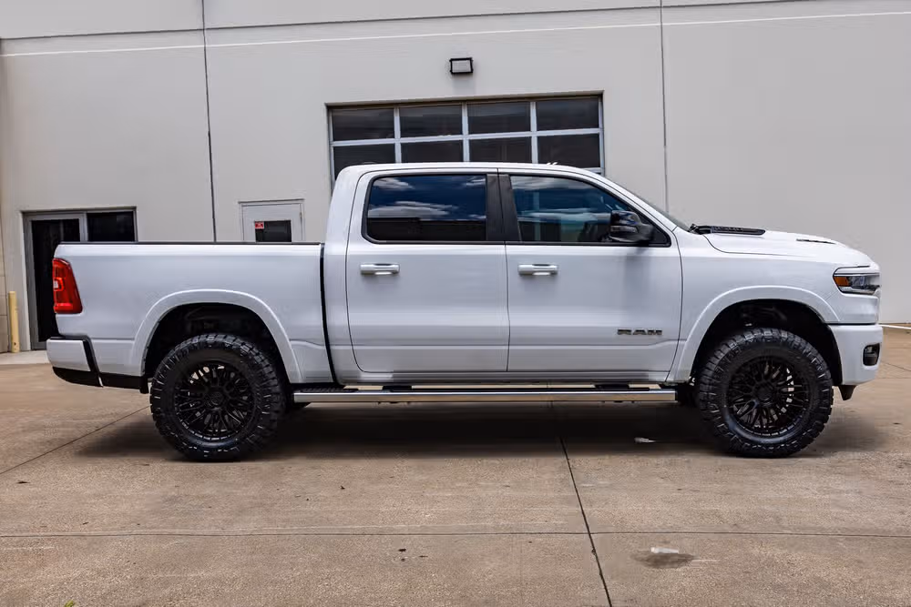 2025 Ram 1500 Laramie Crew Cab Image 11