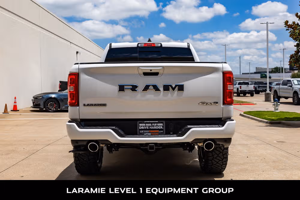 2025 Ram 1500 Laramie Crew Cab Image 8