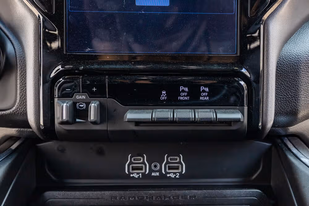 2025 Ram 1500 Laramie Crew Cab Image 28