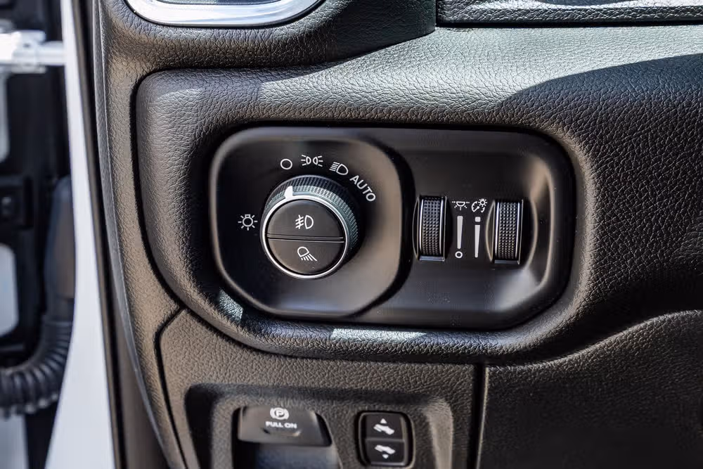 2025 Ram 1500 Laramie Crew Cab Image 22