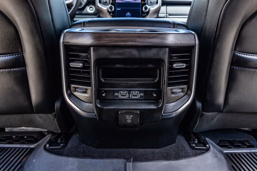 2025 Ram 1500 Laramie Crew Cab Image 34