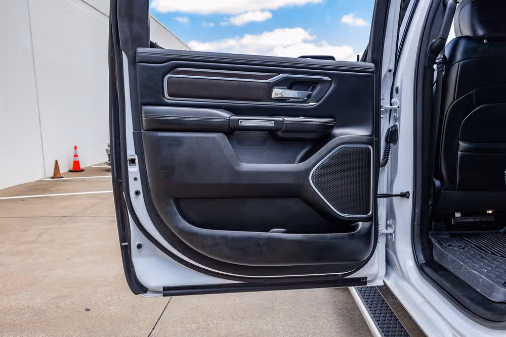2025 Ram 1500 Laramie Crew Cab Image 39