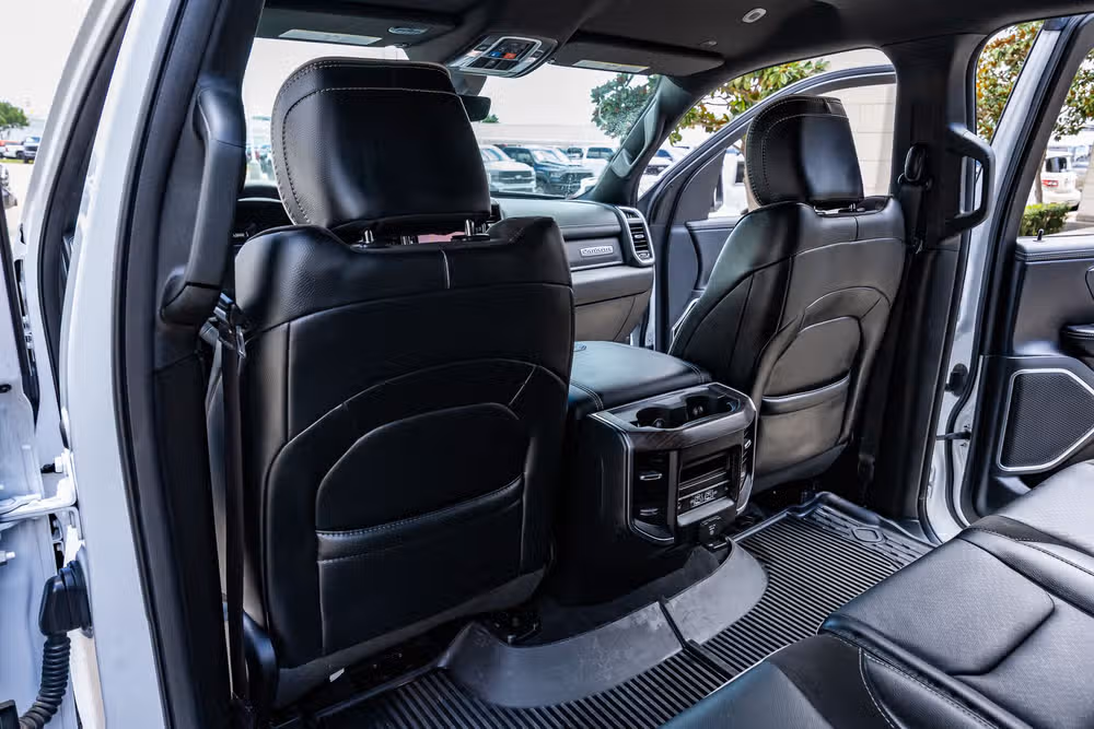 2025 Ram 1500 Laramie Crew Cab Image 35