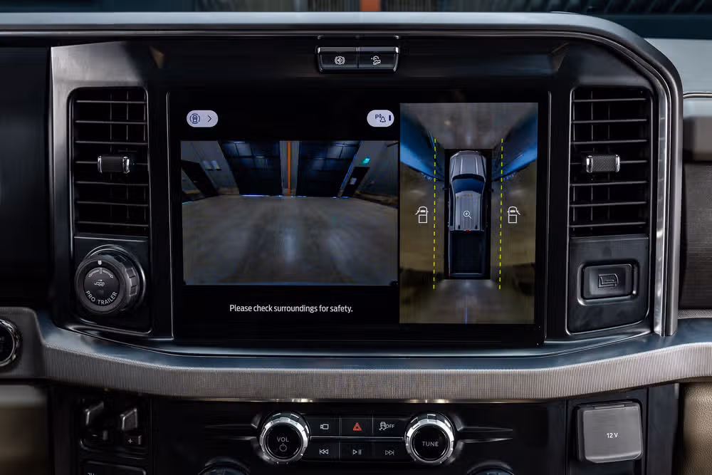 2026 Ford F-450 Super Duty Platinum Plus Crew Cab Image 25