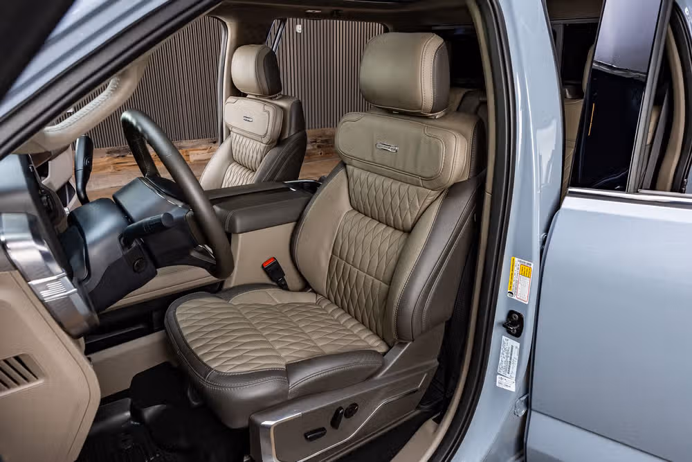 2026 Ford F-450 Super Duty Platinum Plus Crew Cab Image 29