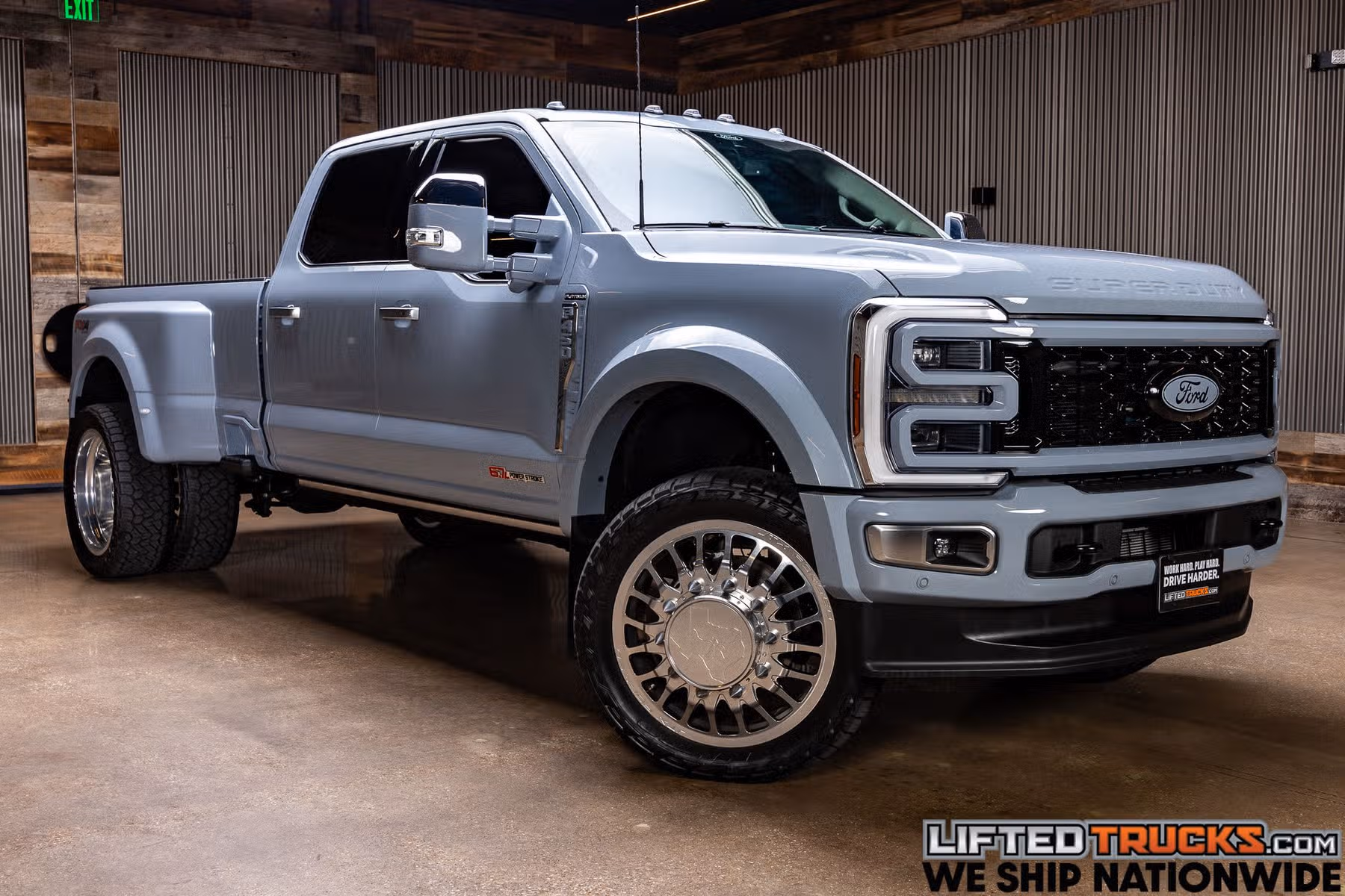 2026 Ford F-450 Super Duty Platinum Plus Crew Cab Image 1