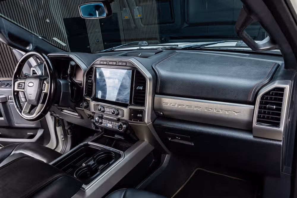 2022 Ford F-250 Super Duty Platinum Crew Cab Image 18