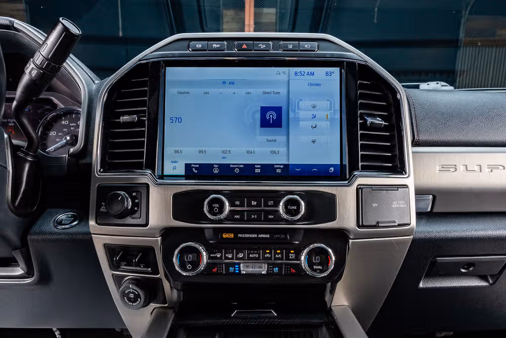 2022 Ford F-250 Super Duty Platinum Crew Cab Image 24