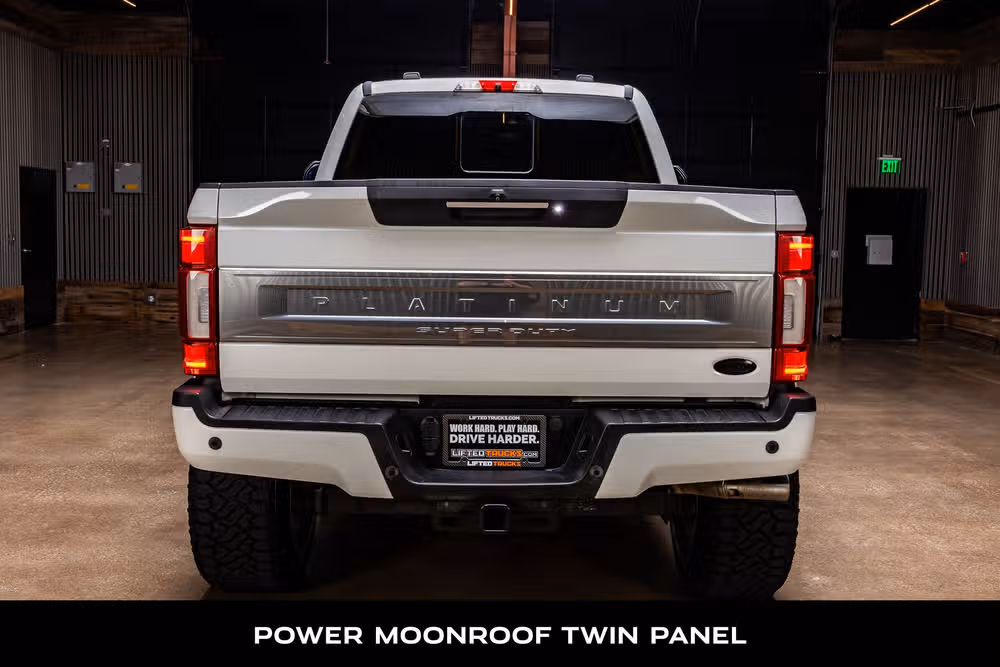 2022 Ford F-250 Super Duty Platinum Crew Cab Image 7
