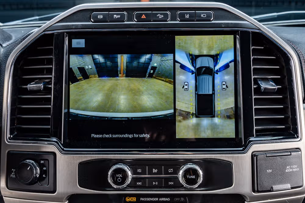 2022 Ford F-250 Super Duty Platinum Crew Cab Image 26