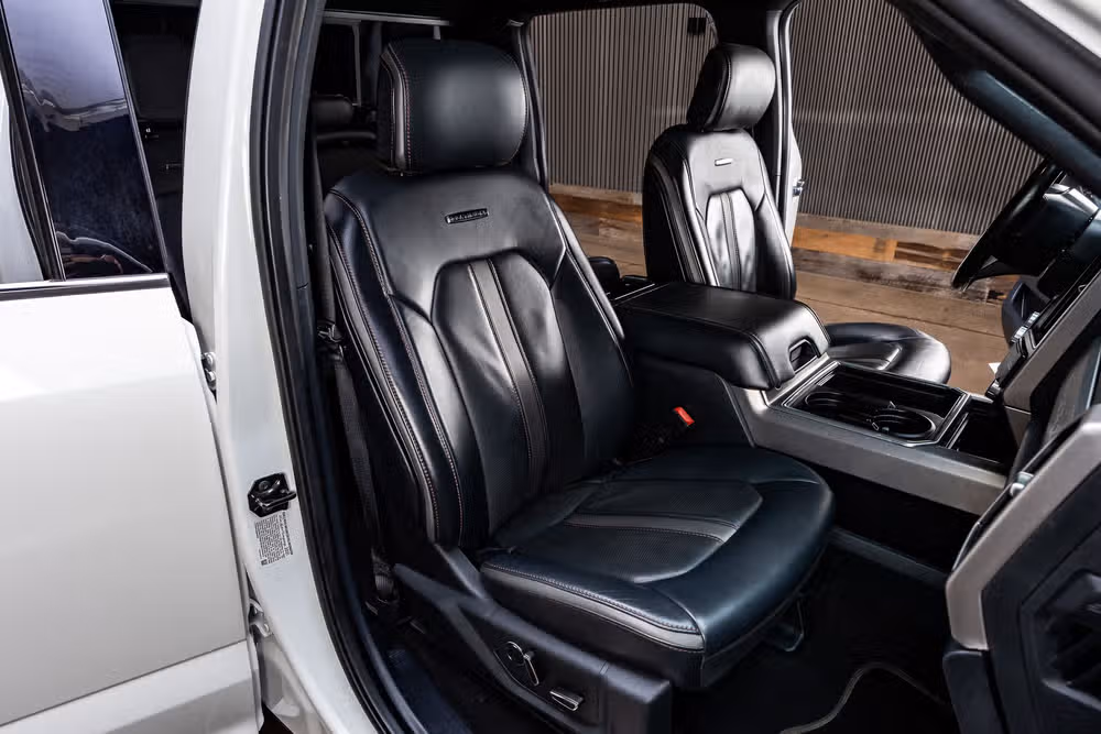 2022 Ford F-250 Super Duty Platinum Crew Cab Image 32