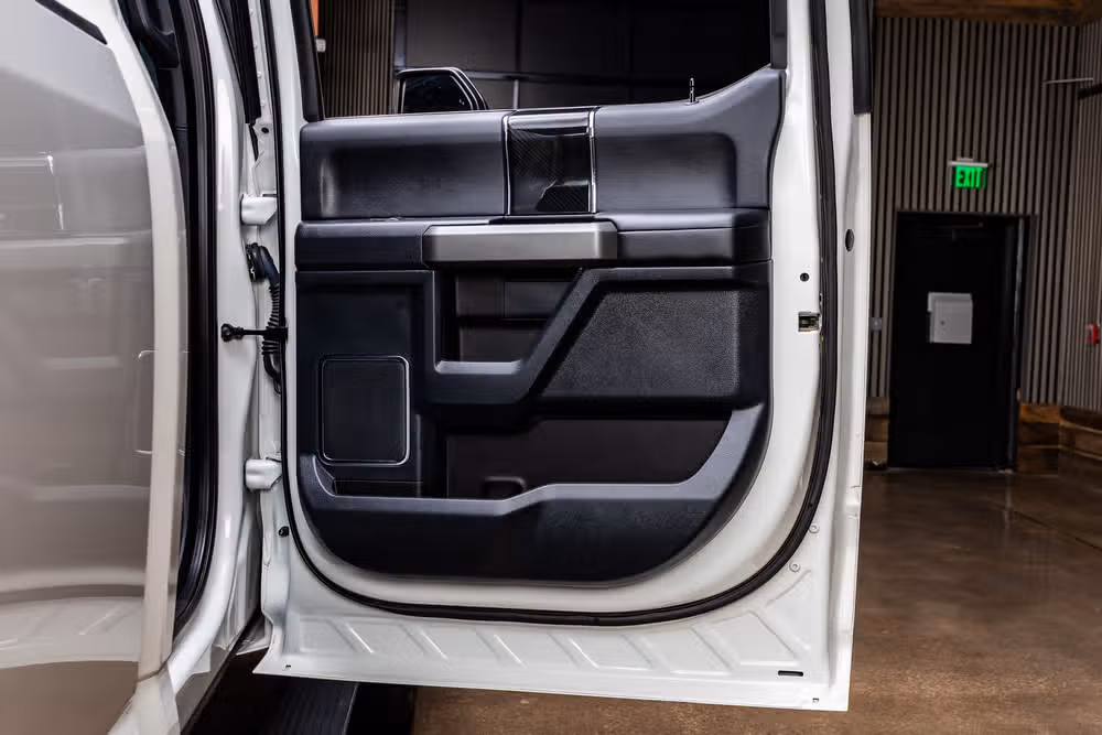 2022 Ford F-250 Super Duty Platinum Crew Cab Image 40