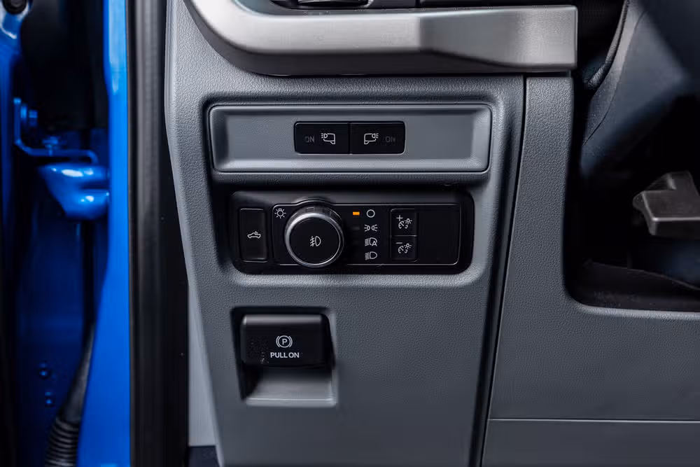 2021 Ford F-150 XLT SuperCrew Image 21