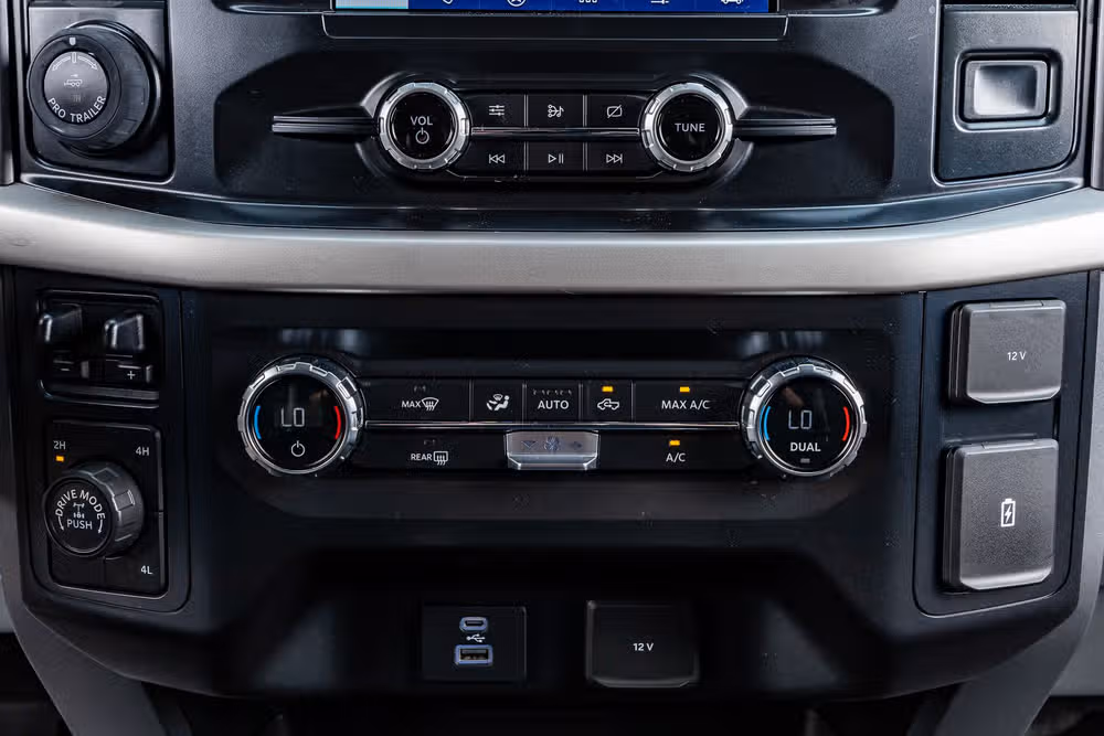 2021 Ford F-150 XLT SuperCrew Image 26