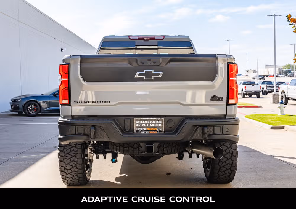 2025 Chevrolet Silverado 2500HD ZR2 Crew Cab Image 8