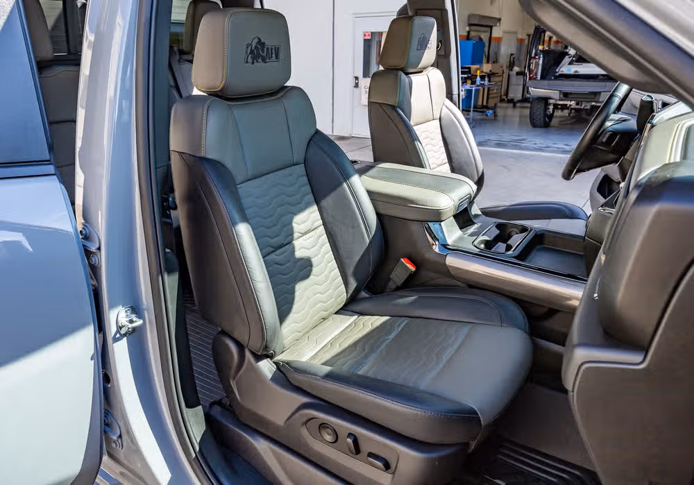 2025 Chevrolet Silverado 2500HD ZR2 Crew Cab Image 31